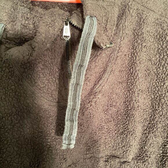 Free People FP Movement Hit the Slopes Fleece Black Fuzzy Size Medium Pullover - Picture 7 of 10